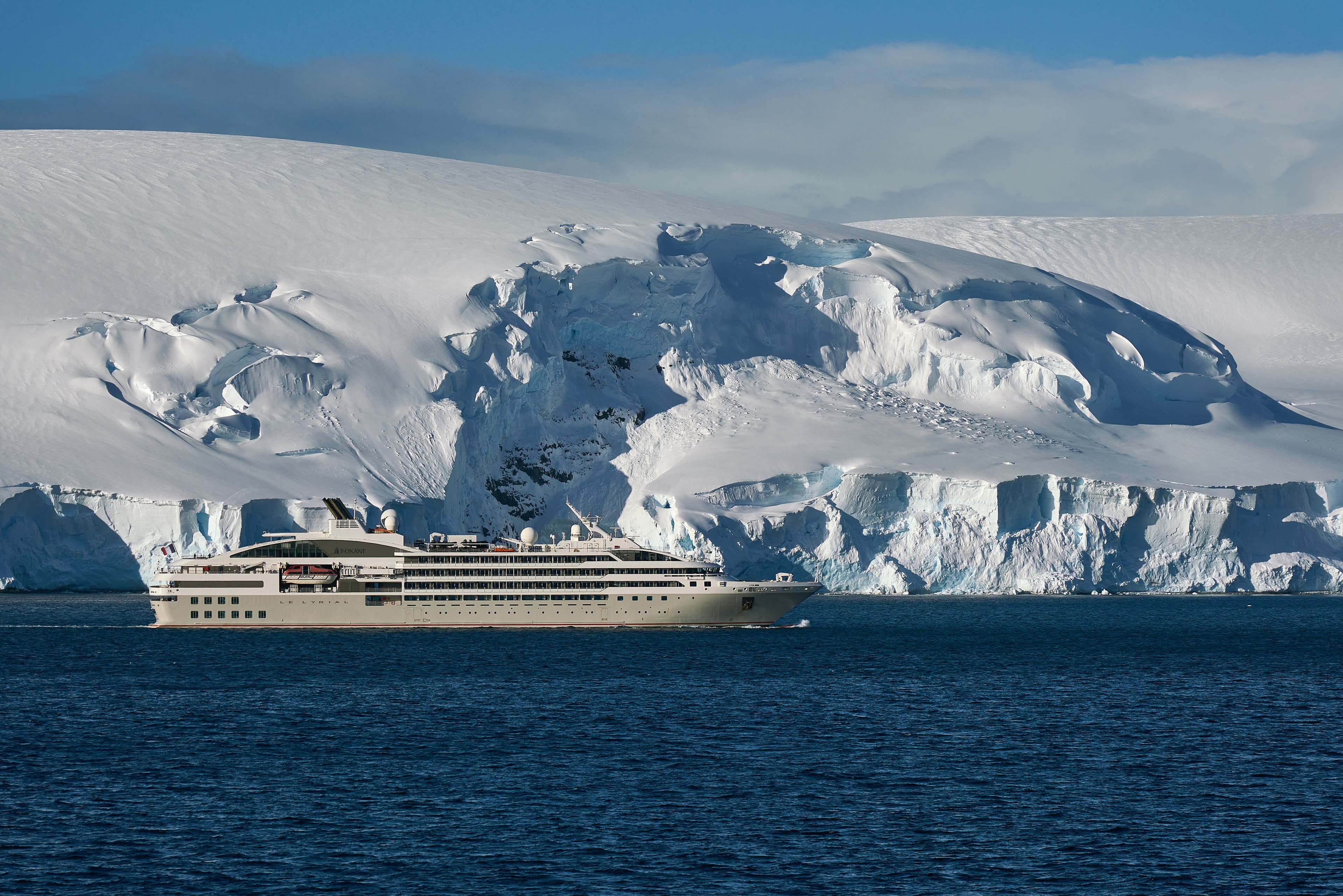 04 Antarctica Expedition Cruise